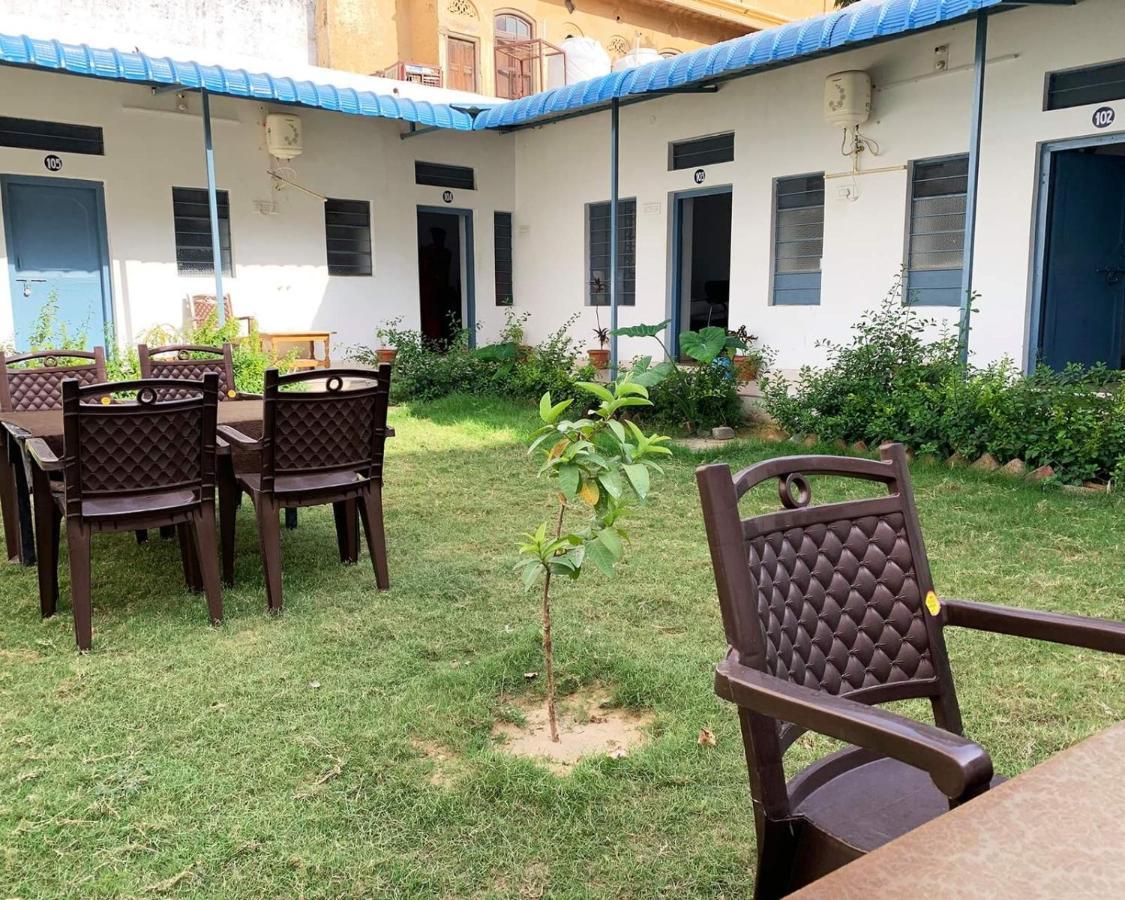 Il Padrino Hotel Pushkar Ngoại thất bức ảnh